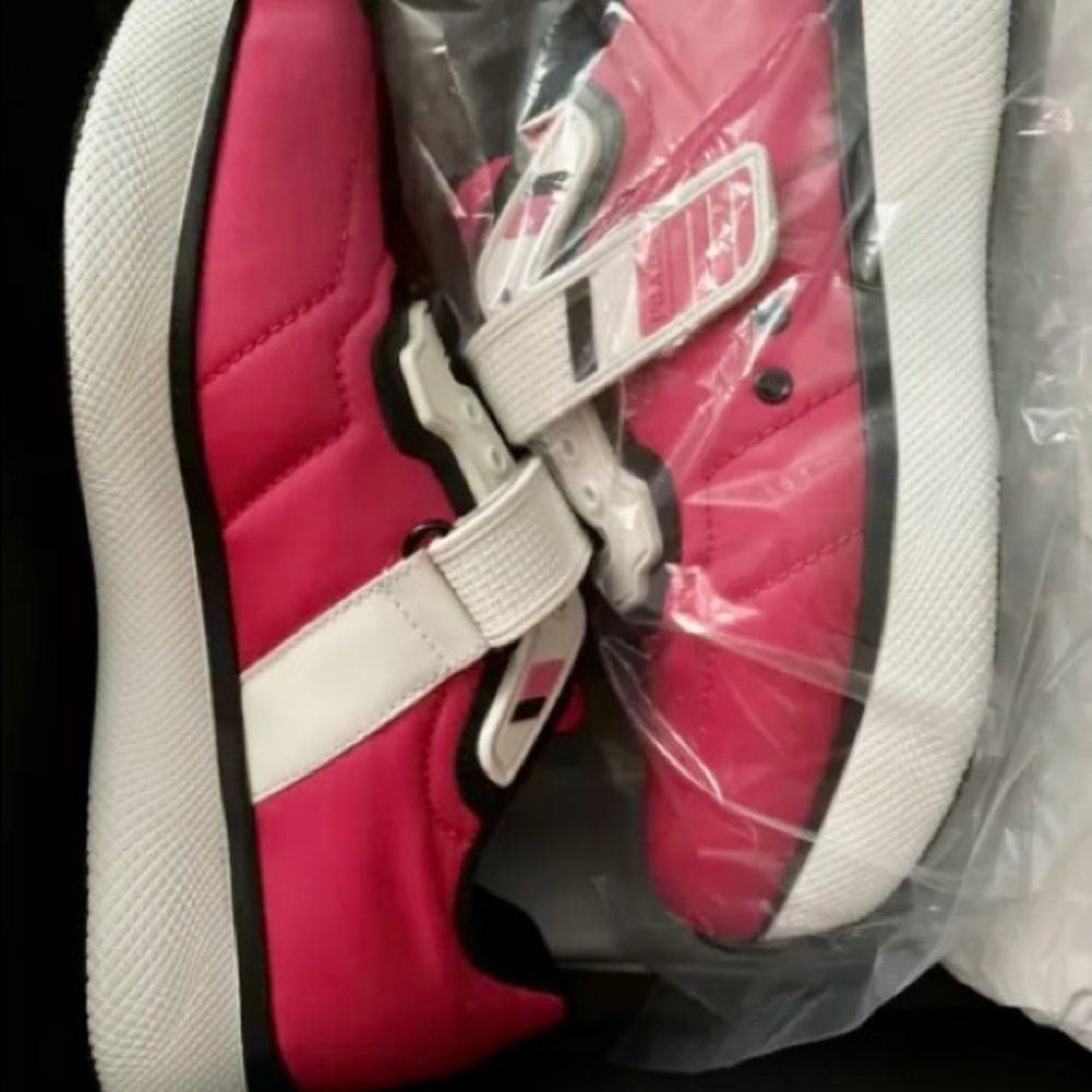 Prada Sneakers Sz 7.